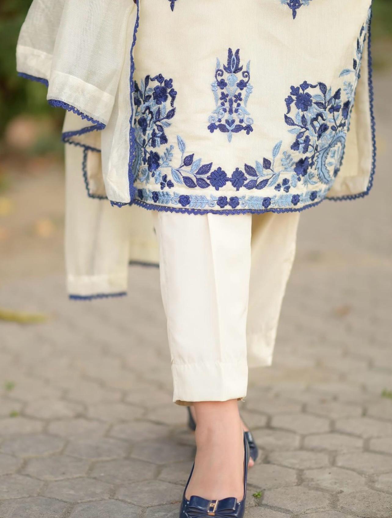 KHADDI 2-PC EMBROIDED